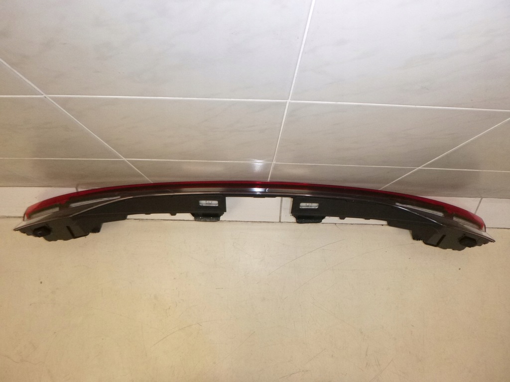 фото №12, Audi q4 e-tron накладка лампа средняя задняя задняя high новый оригинал