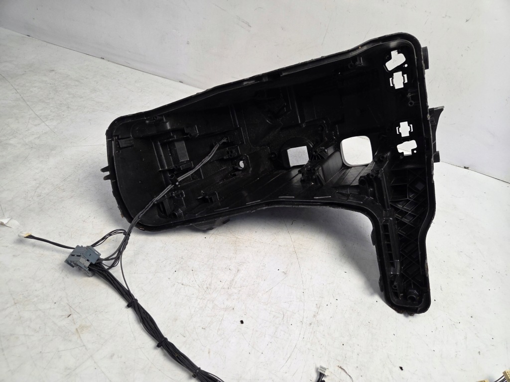 фото №1, Корпус лампи корпус ліва rolls royce cullinan 2024- lift full led лампа