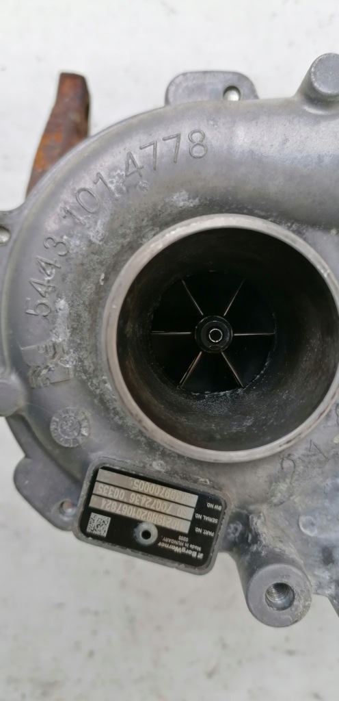 фото №10, Renault trafic iii vivaro 1.6dci 16r. турбонагнетатель 54389700005