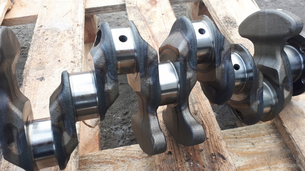 A4 b9 a3 a5 wał коленчатый вкладыши 1.4 tfsi cvna cvn Оригинал