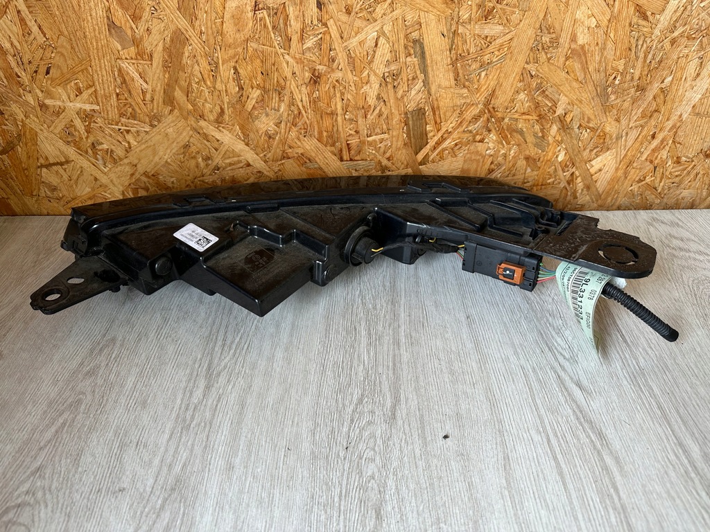 фото №2, Лампа права drl led citroen c5 aircross