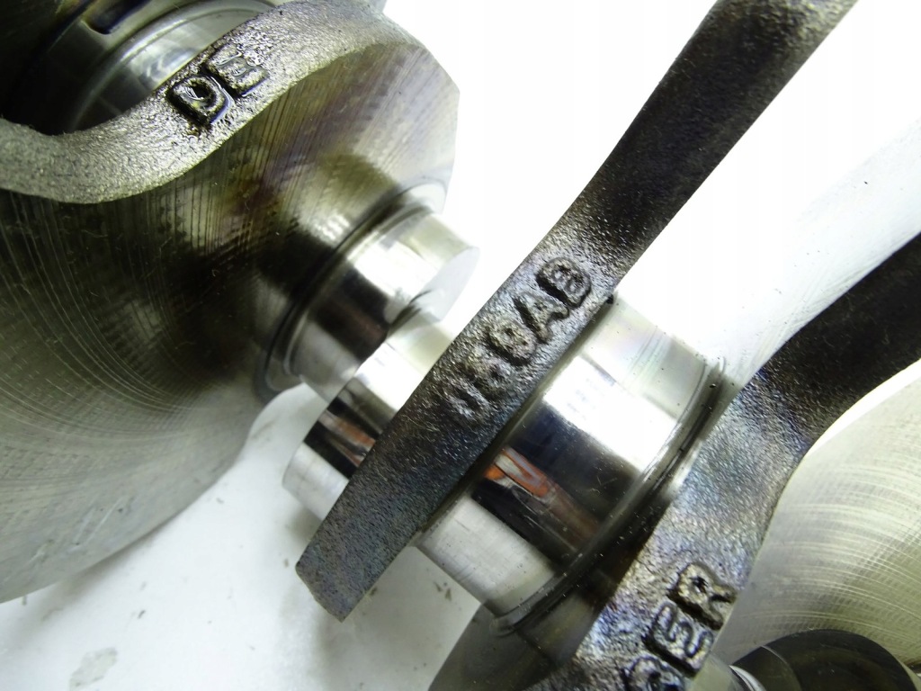 Купити Wał колінчастий audi a4 b7 a6 c6 3.0 tdi 059101ab grgr