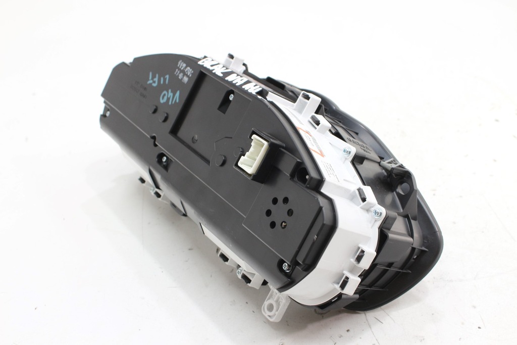 фото №6, Счетчик приборы 31453105 volvo v40 ii бензин gb