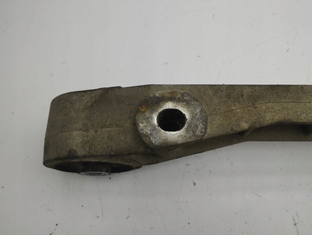 Mercedes-benz vito viano w639 2005 кронштейн заднего дифференциал Недорого