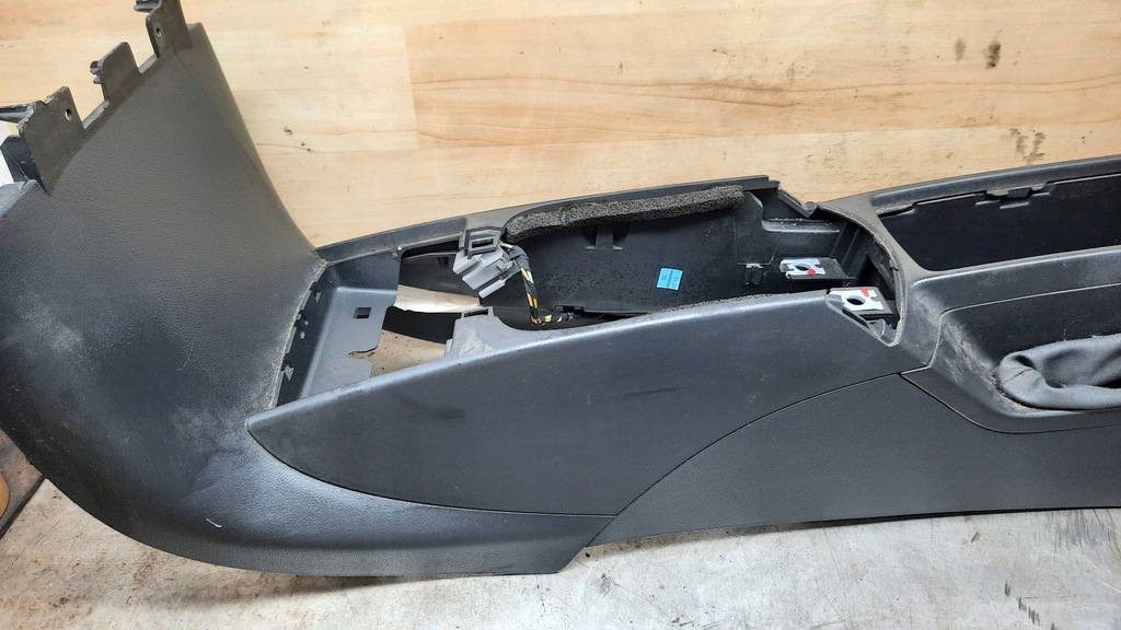 фото №7, Подлокотник туннель средний volvo s40 ii v50 04-12