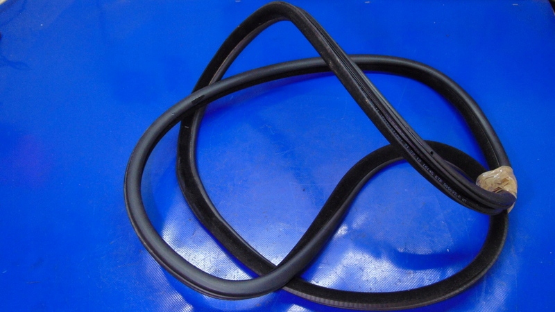 фото №1, Прокладка дверь левый задняя bmw f10 10-17r