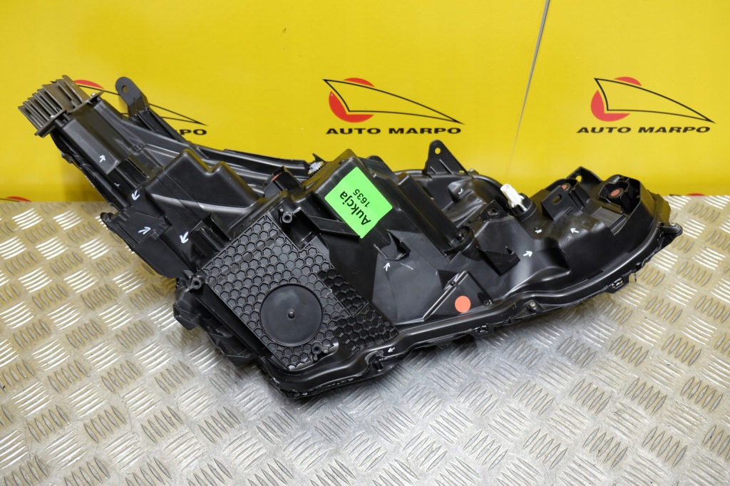 Toyota prius xw60 2022- фара фара full led l америка Недорого