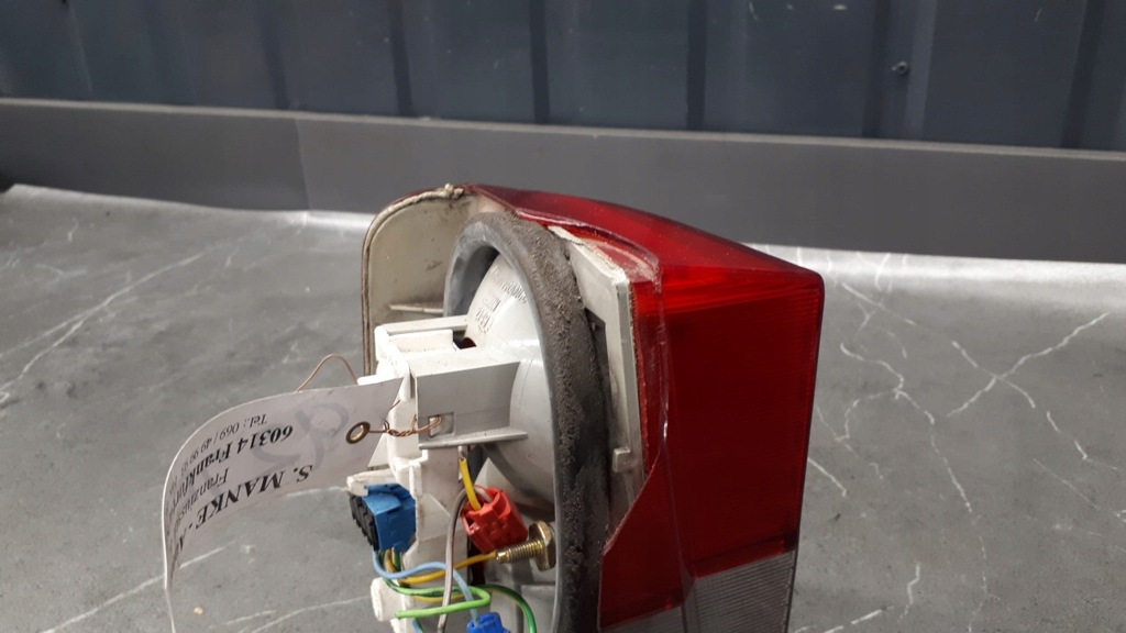 фото №7, Лампа задня правий peugeot 405 kombi 94r europa