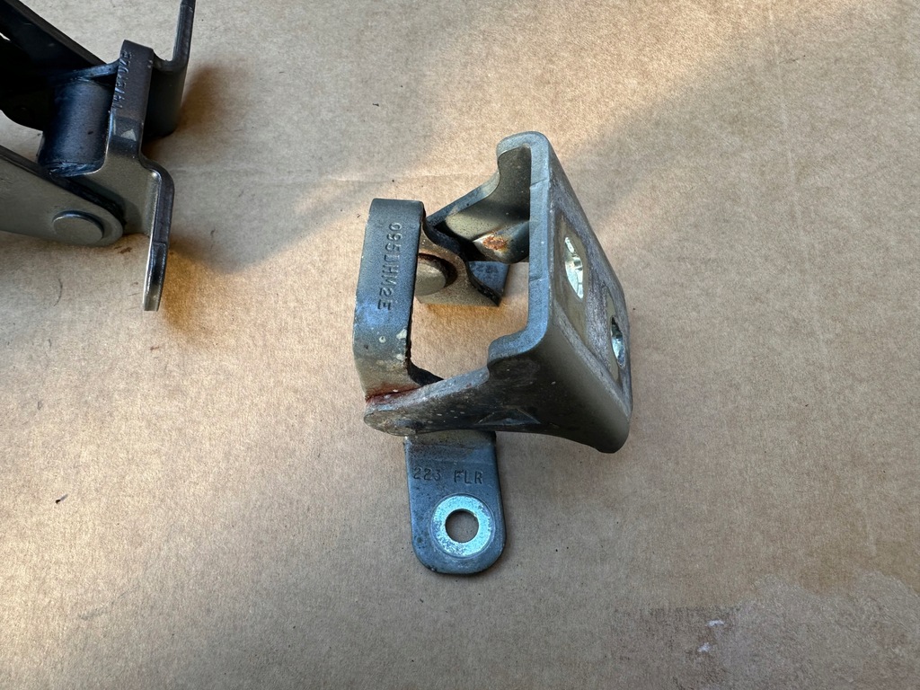 фото №6, Opel meriva b петли дверь правый перед z177 пассажир