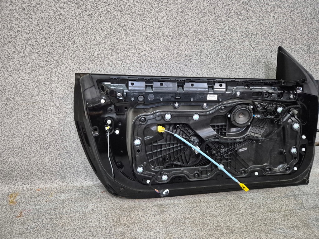 Дверь левая перед левая bmw 4 g22 g23 m4 g82 g83 475 черный sapphire Оригинал
