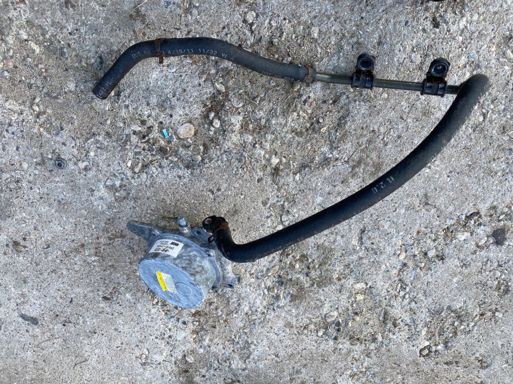 фото №1, Насос вакуум ix35 sportage iii 2.0crdi 28810-2f000