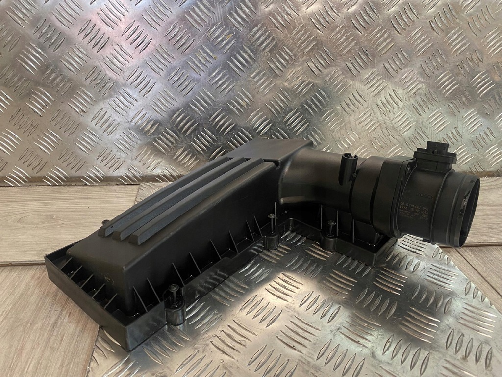 фото №10, Seat alhambra ii 7n van lift 15-20 корпус верхний фильтра воздуха