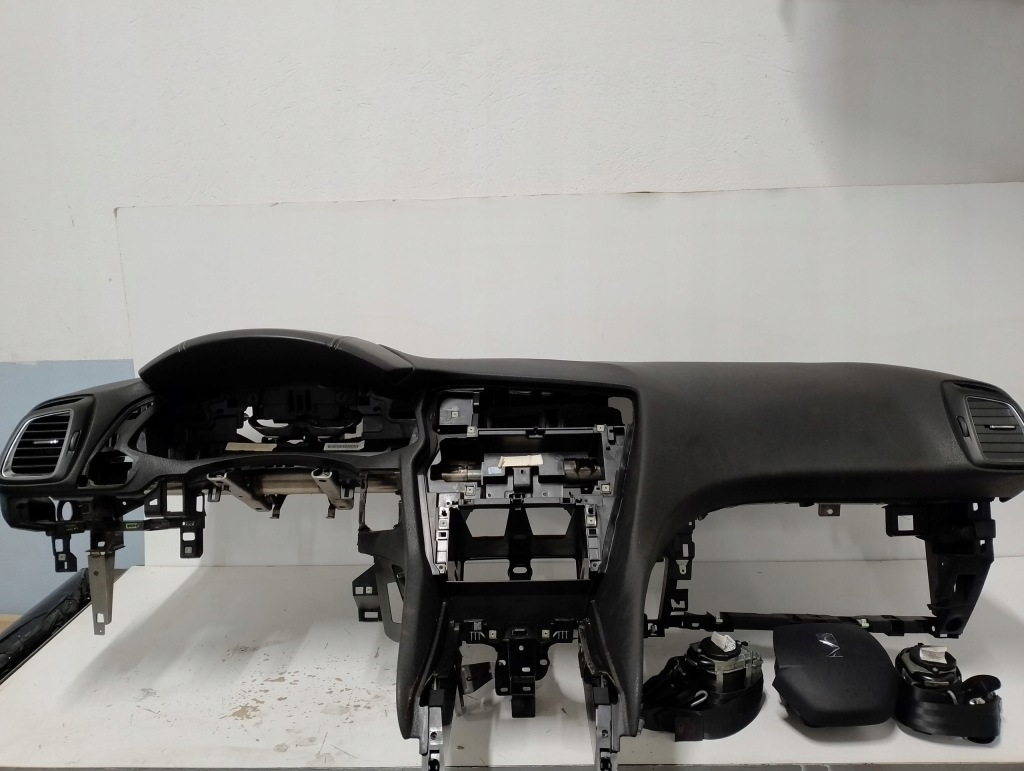 фото №1, Консоль ремни подушка безопасности citroen ds5 оригинал демонтаж комплект