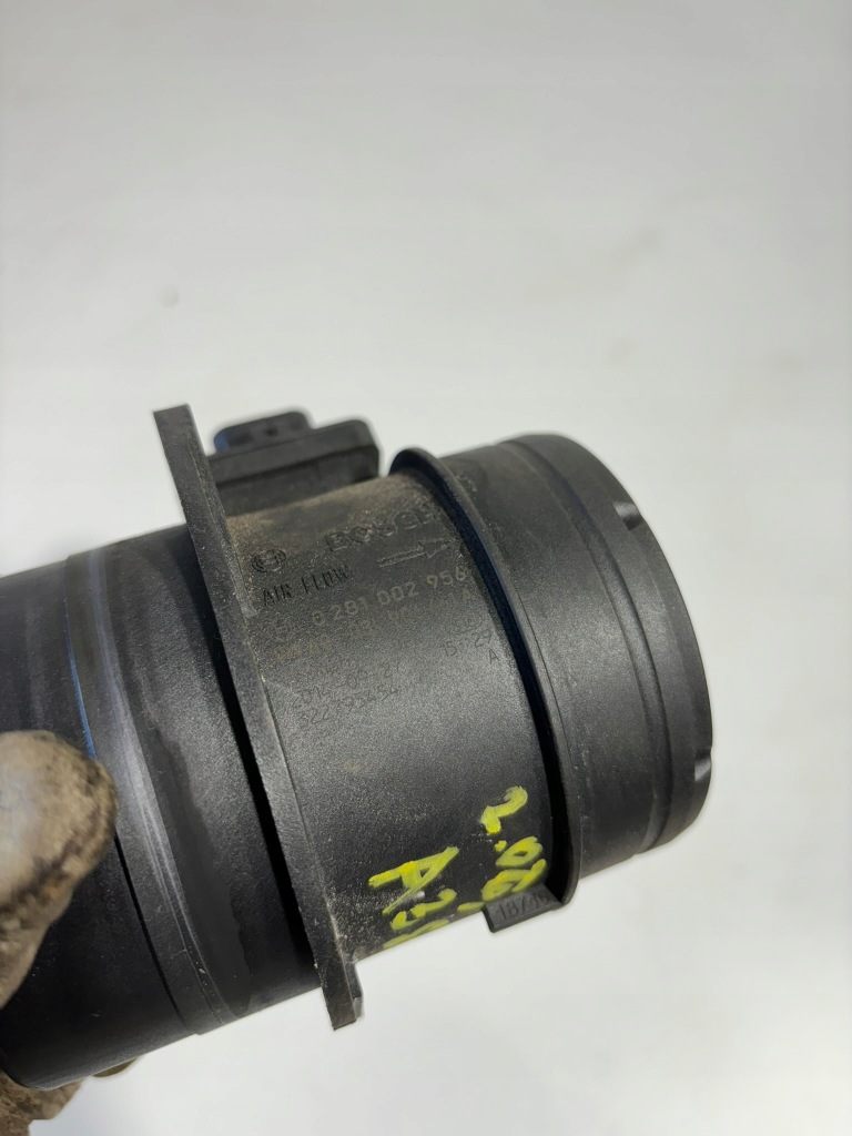 фото №1, Датчик масової витрати повітря 2.0 tdi audi a3 8v 0v4 281002956