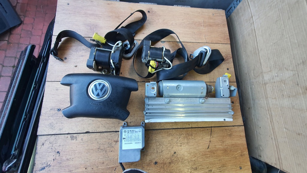 фото №1, Подушки безопасности подушка безопасности ремни набор vw t5
