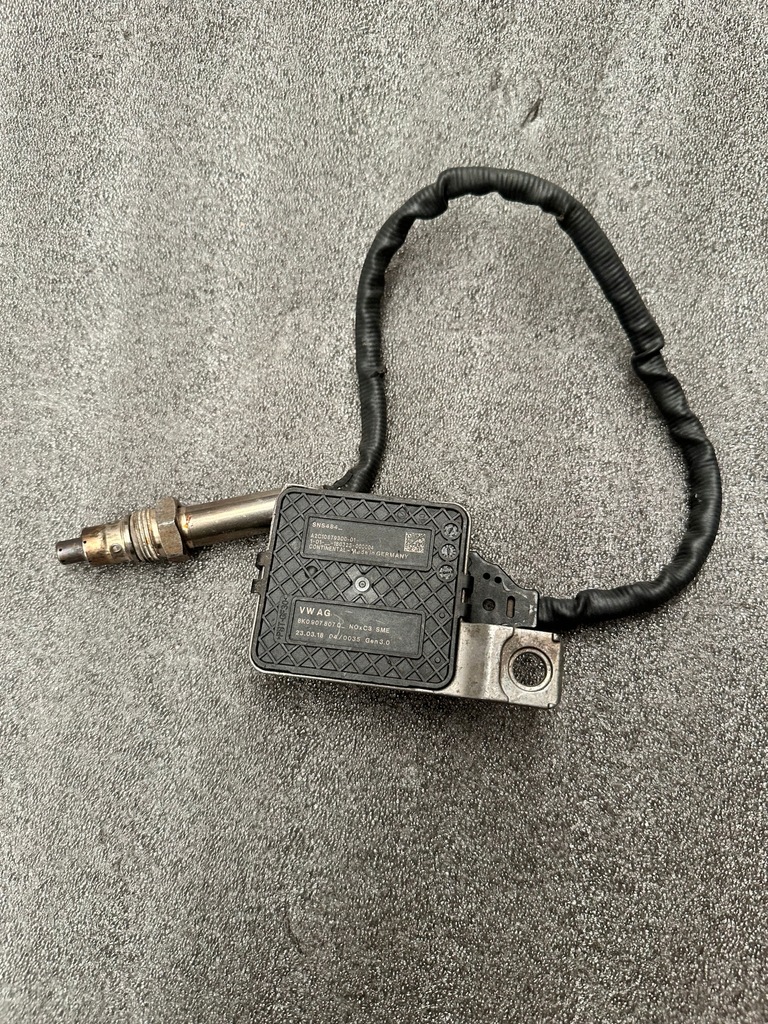 фото №1, Датчик лямбда-зонд nox audi a4 b8 8k0907807q....