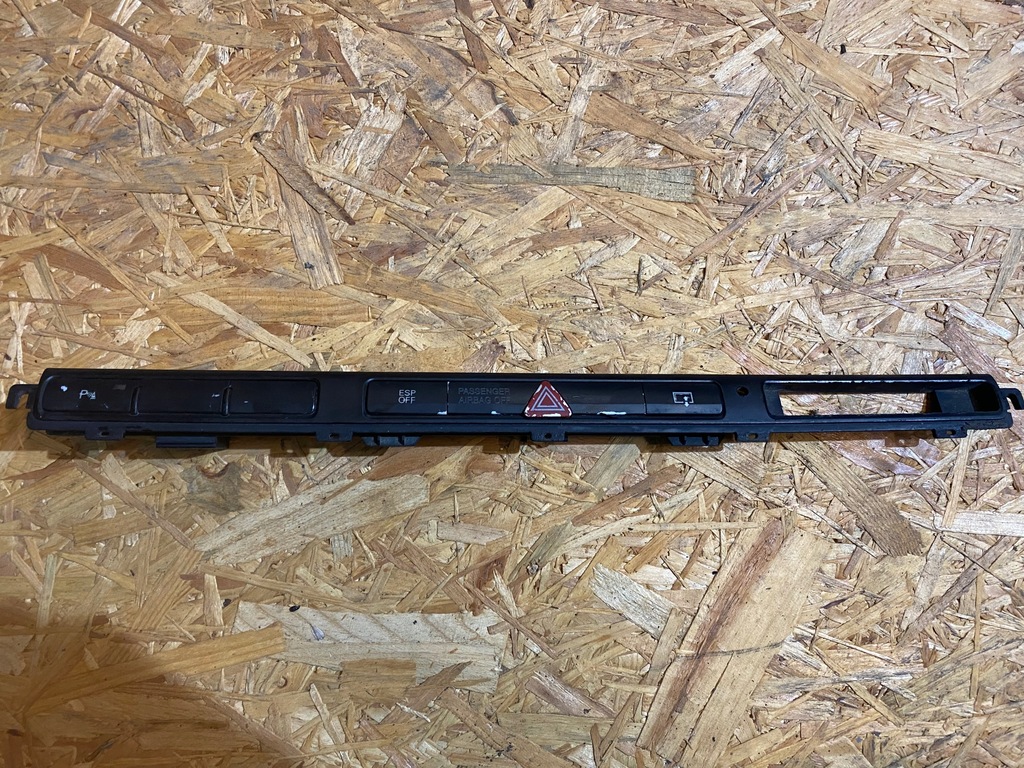 фото №1, Audi a8 d3 панель 4e1927137ej