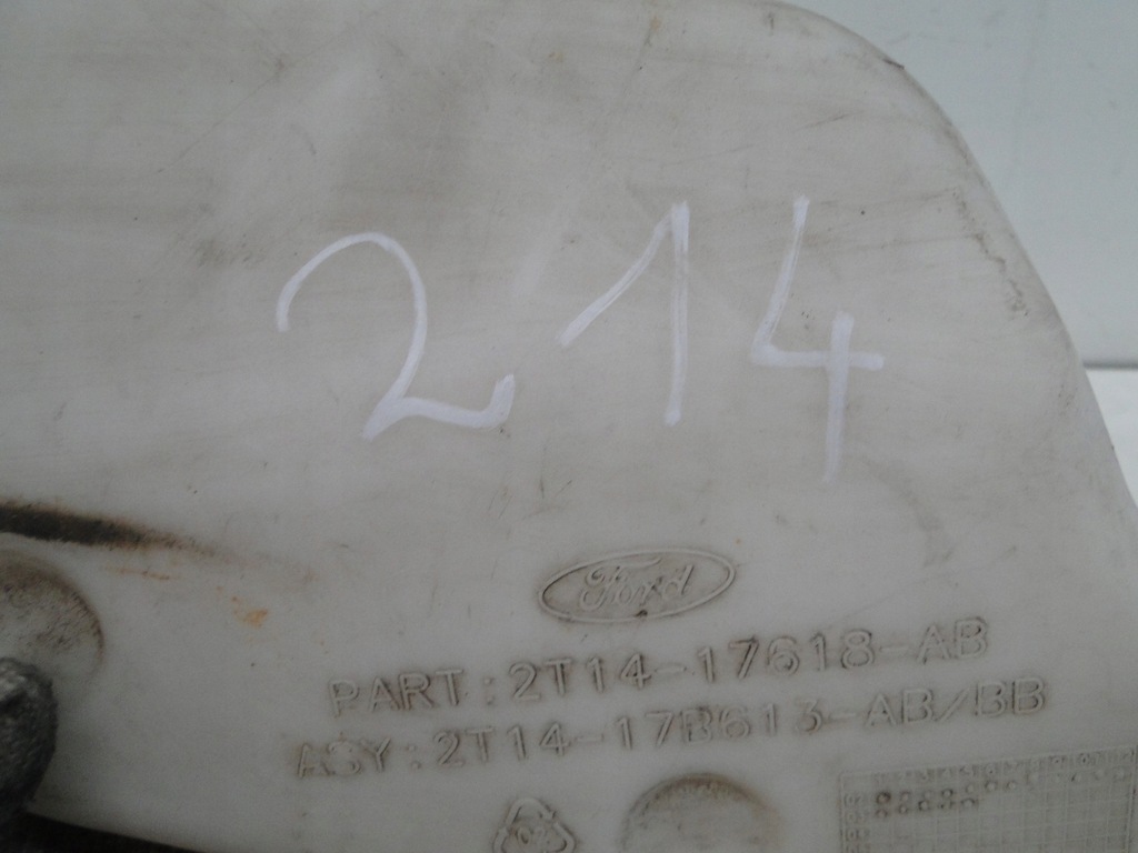 фото №8, Ford transit connect mk1 бачок омывателя