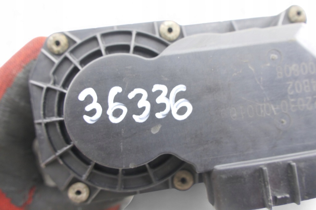 фото №12, Дроссельная заслонка toyota avensis t25 corolla e12 1.8 16v 22030-0d010