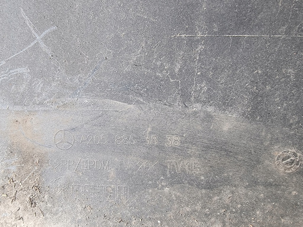 фото №7, Mercedes c klasa w205 бампер задний kombi 205