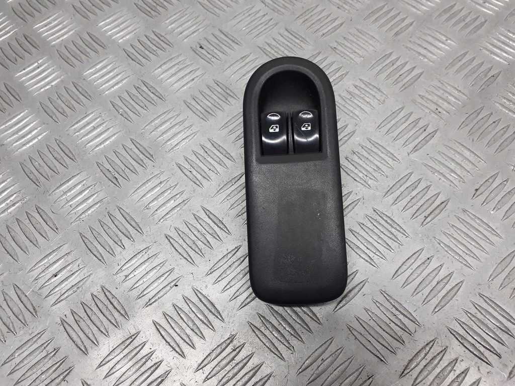 фото №1, Панель управление окон водителя renault clio iii