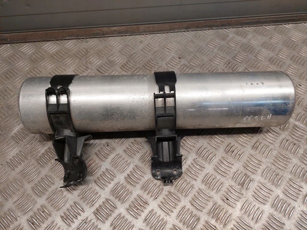 Tesla model s 15158000402 сферическое, актуатор Недорого