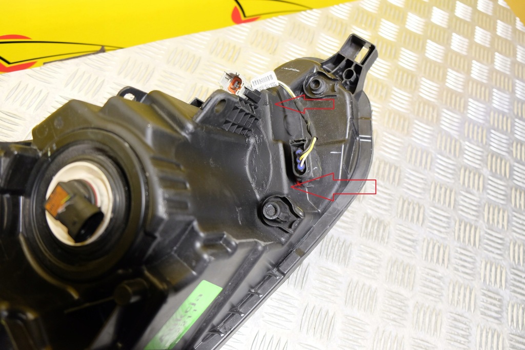 фото №16, Nissan versa 2019- фара лампа обычная l usa