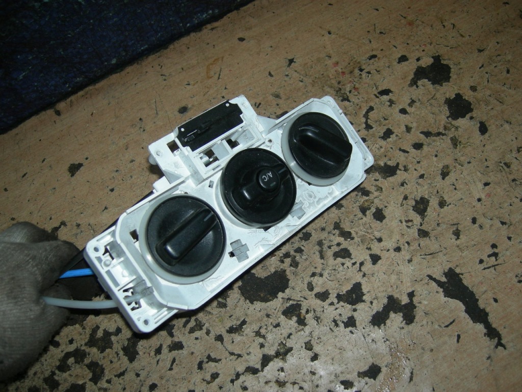 фото №1, Suzuki ignis i панель обдув кондиціонера