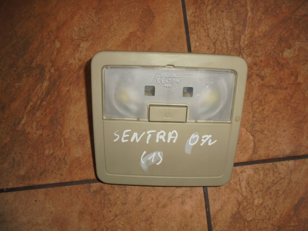 фото №1, Nissan sentra 2.0b 07r b16 лампа кабины