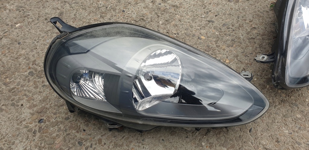 фото №9, Лампы передние правая + левая fiat punto evo 2009-