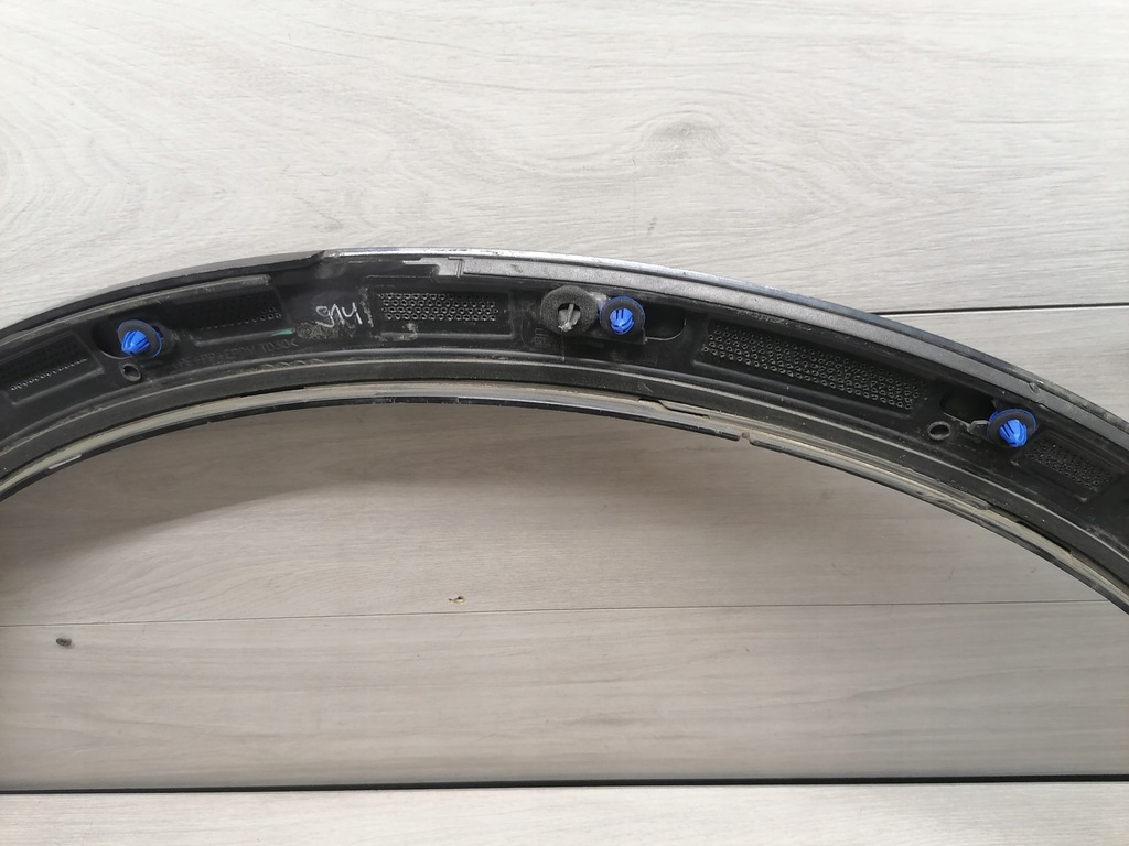 фото №8, Audi q3 молдинг крила правий задня 83a853818a