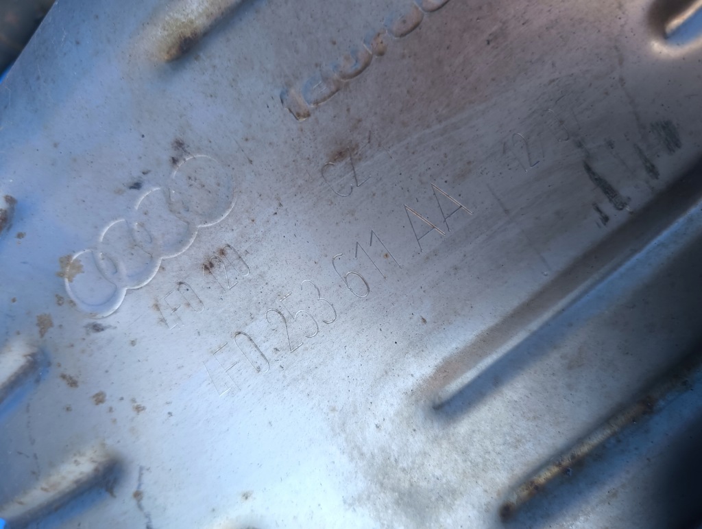 Гасник вихлоп комплектний  audi a6 c6 04-11r. універсал allroad quattro 2.7 3.0tdi Недорого