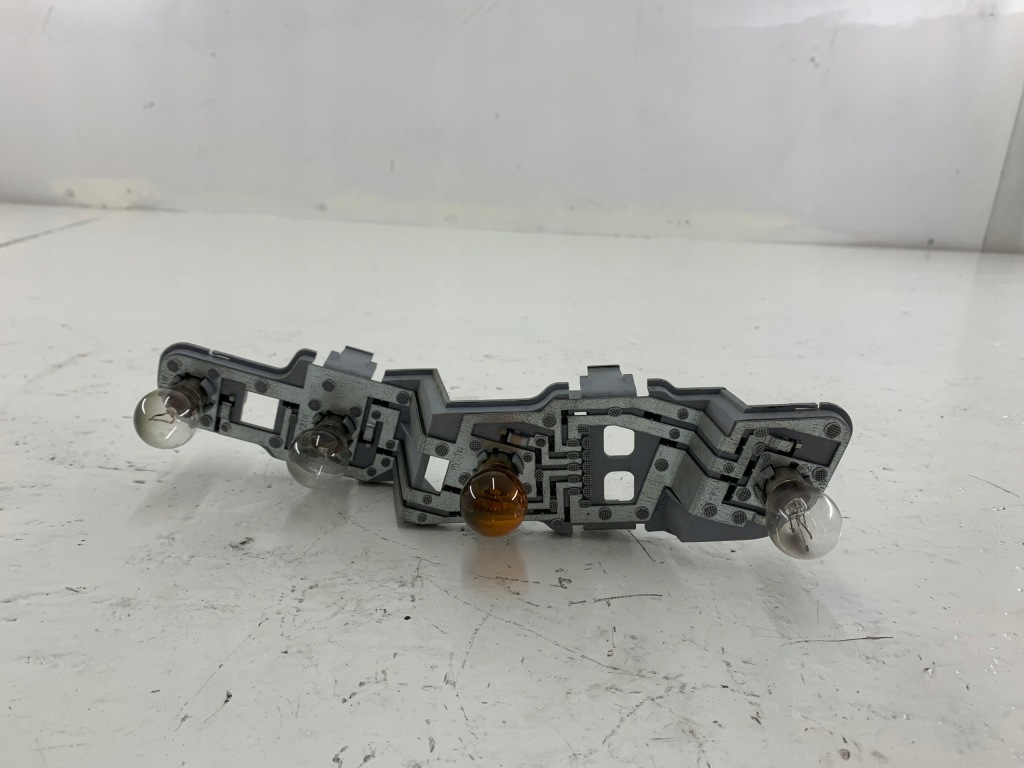 фото №2, Mercedes w169 вкладиш лівий лампи