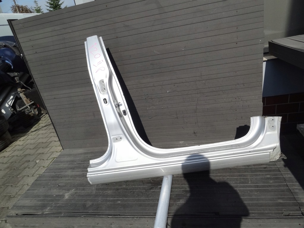 фото №1, Hyundai i20 ii 2017 блок двигателя порог правый оригинал