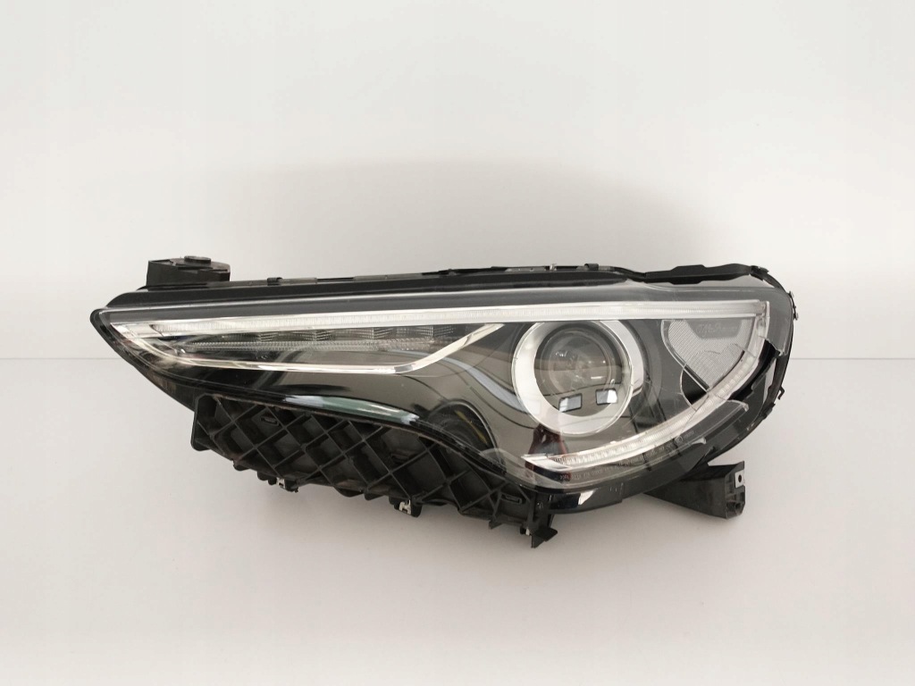 Купити Alfa romeo stelvio 16- ксенон + led модулі ліва фара перед європа