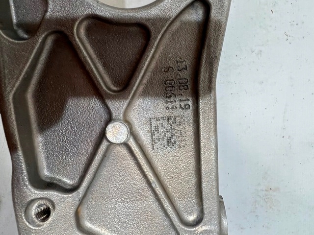 фото №7, Підрамник підрамник підрамник audi q7 4m0 bentley bentayga