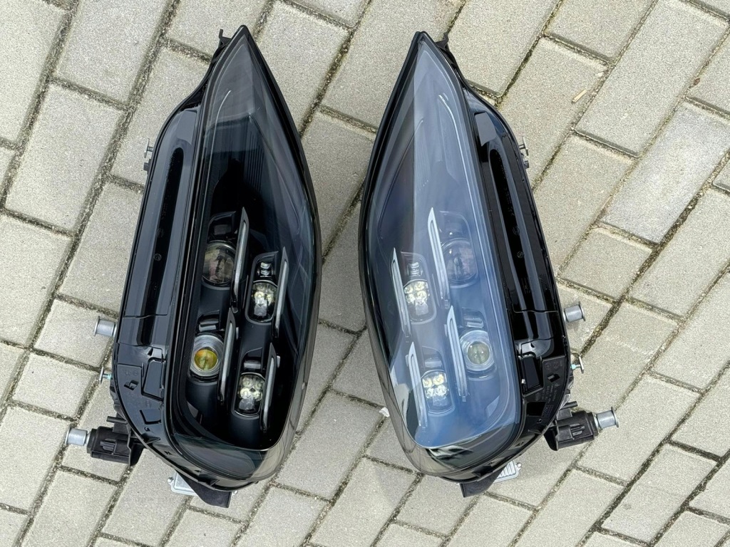 Купити Porsche cayenne 9y нове ліхтарі  перед передні ліва правий full led matrix