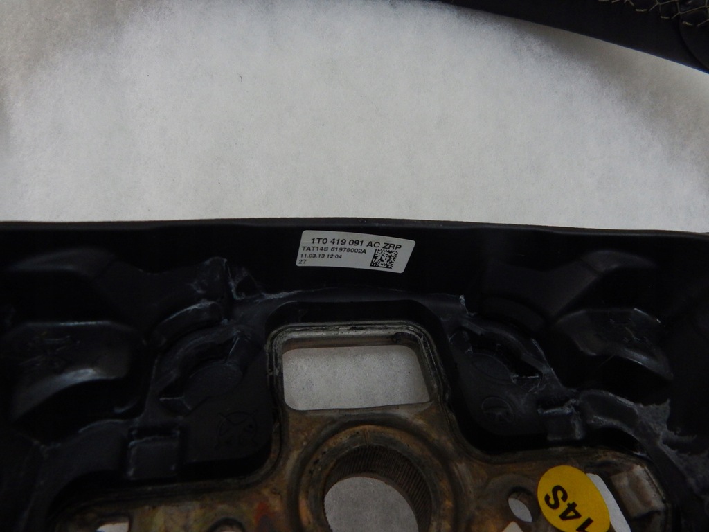 фото №11, Vw touran tiguan - воздуховод кожа oryg ładna 1t0