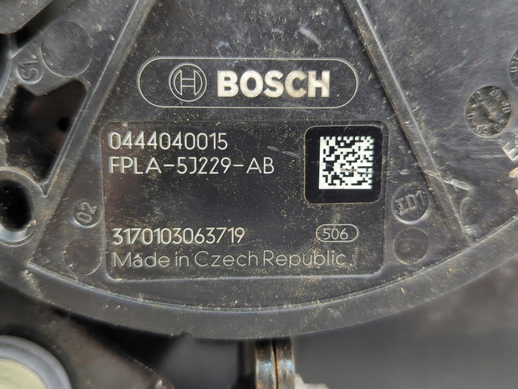 Купити Бак рідина adblue jaguar f-pace 2016 hk83-5j228-ae