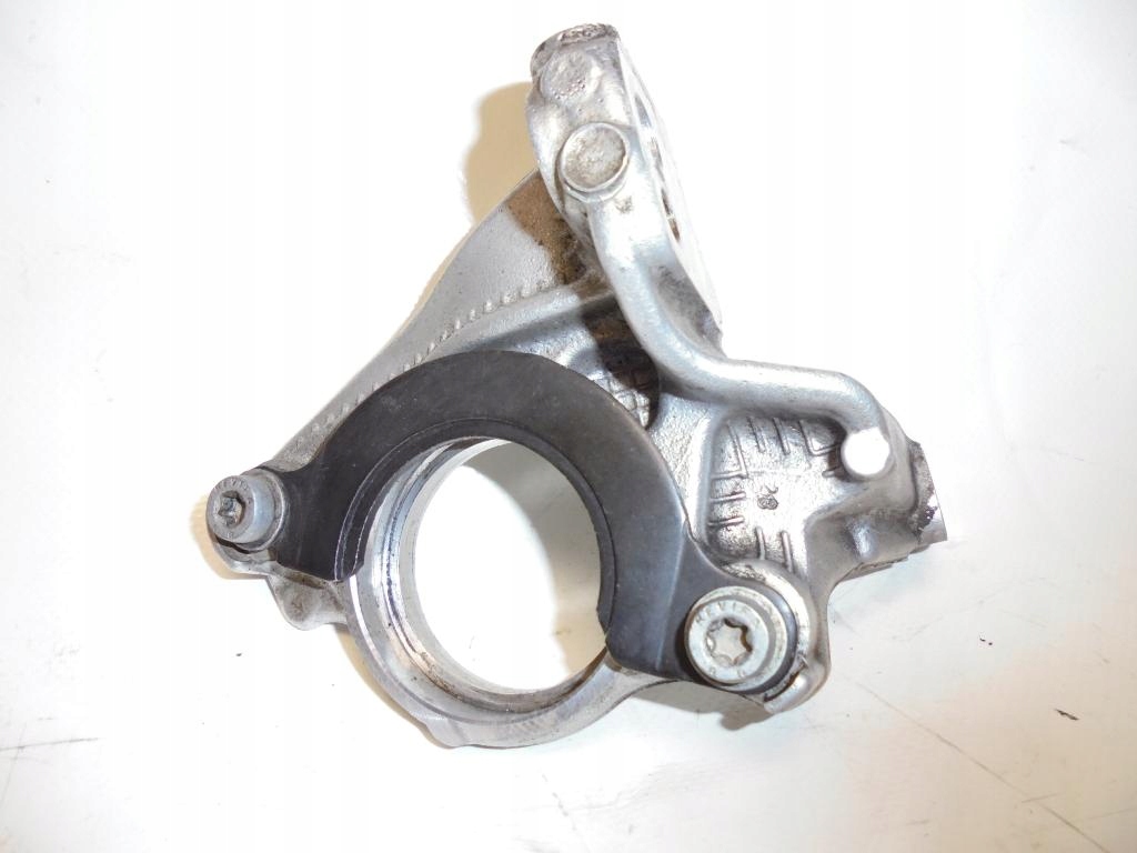 фото №5, Опора полуось кронштейн кронштейн 9801017180 peugeot 3008 ii 2 1,5d