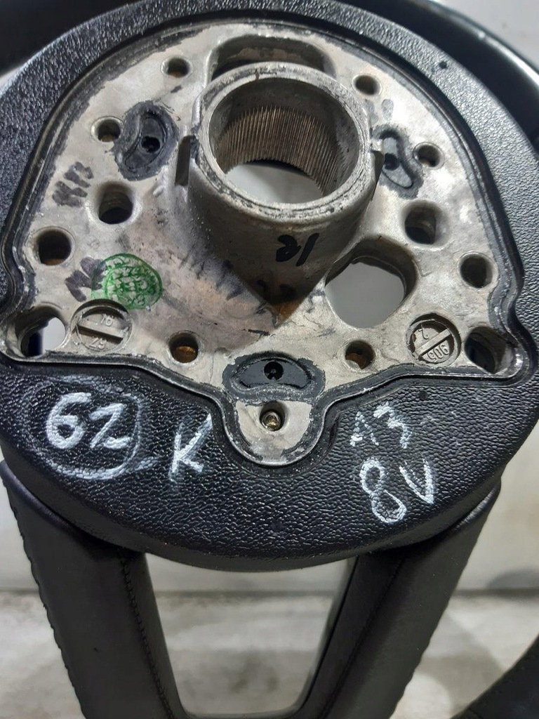 фото №14, Воздуховод мультифункция audi a3 8v 8v0419091cg