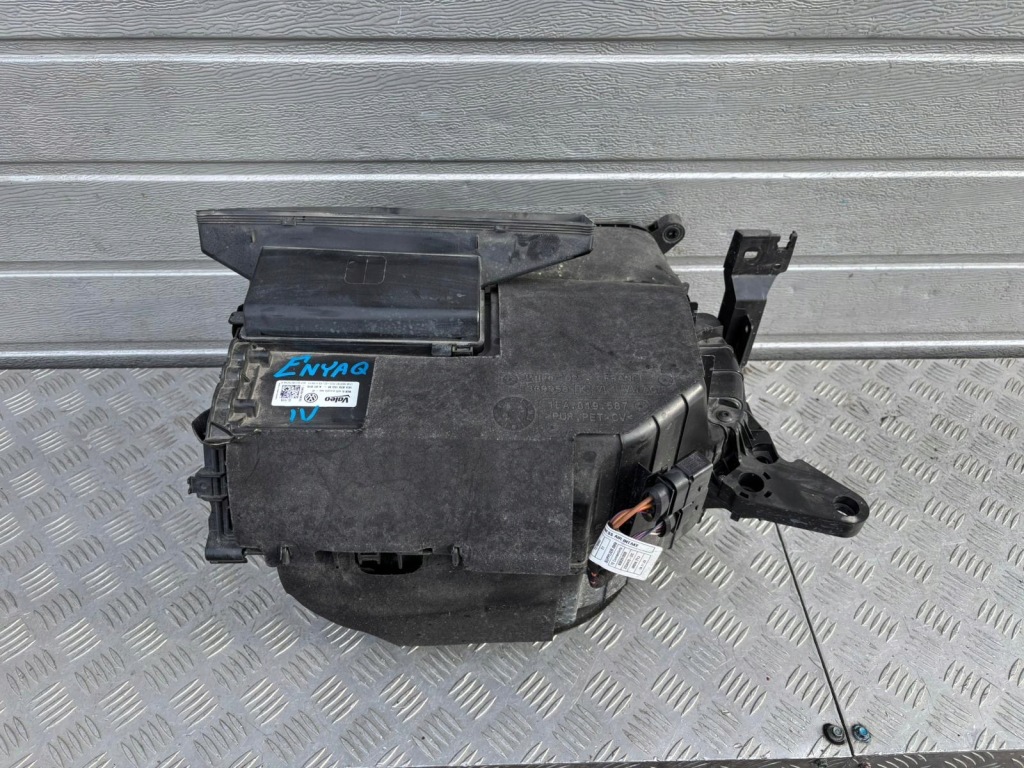 фото №1, Skoda enyaq iv вентилятор повітродувка обігрівач id4 1ea820153m