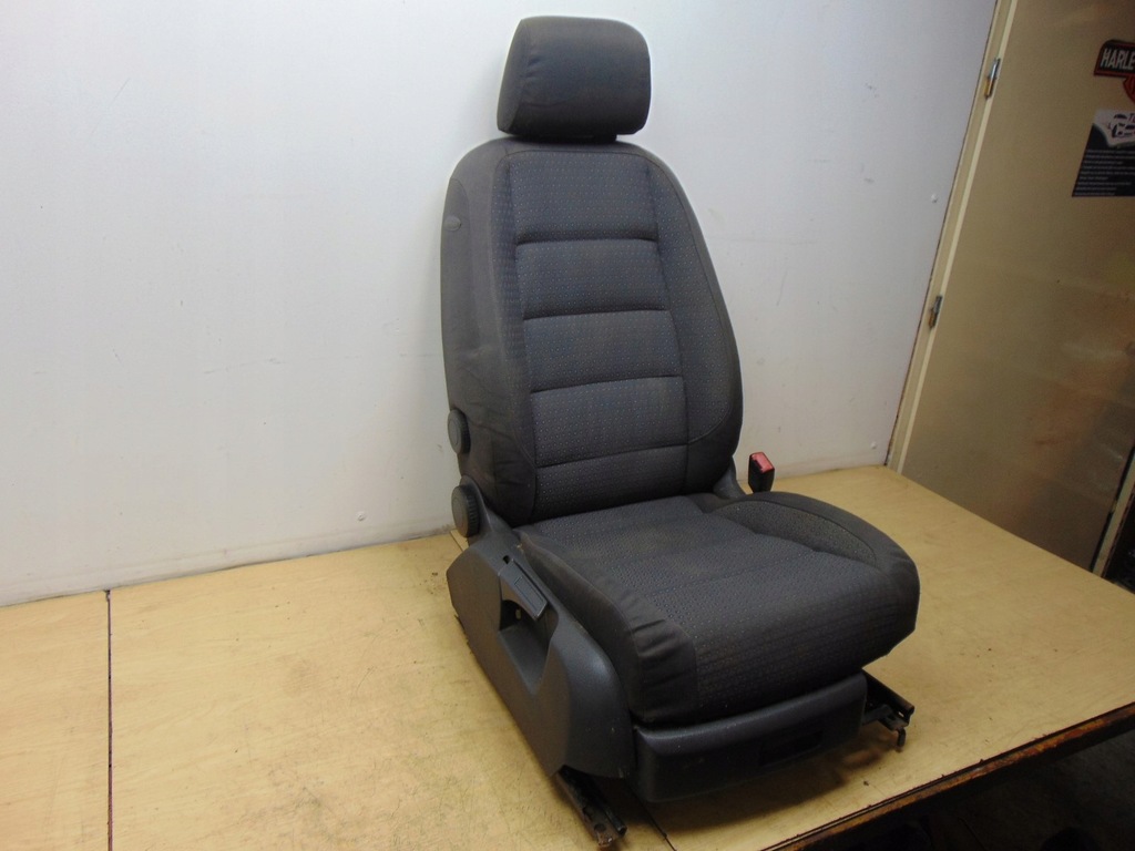 фото №6, Сидіння правий перед vw touran 1 i