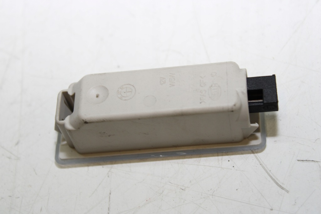 фото №3, Лампа освещение салона bmw 6972605 e60 e87 e90 f30 r56