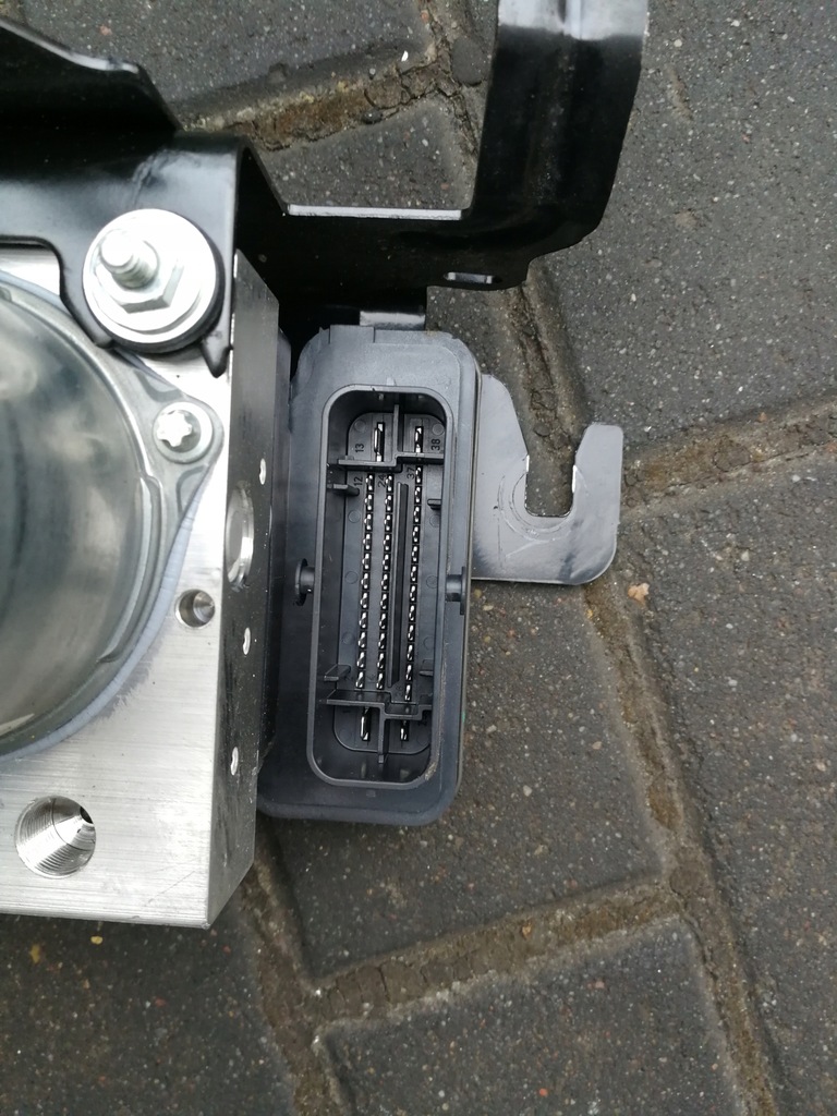 фото №7, Насос abs 476608568r renault clio v