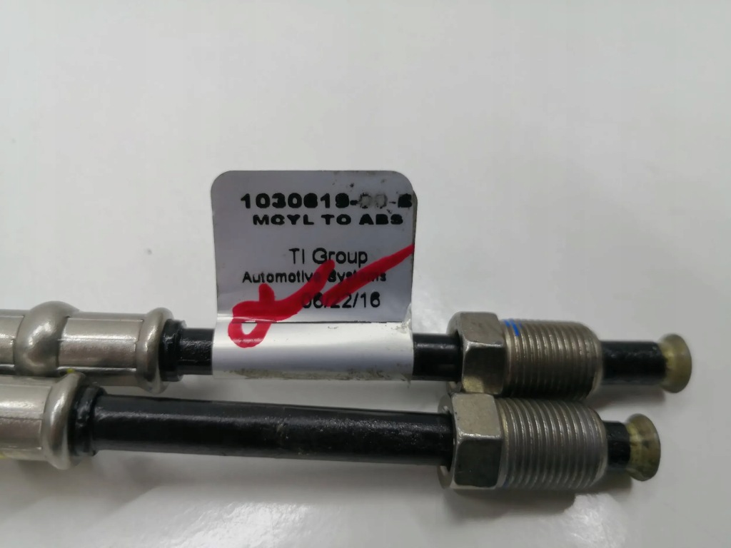 фото №7, Шланг гальмівний tesla model s