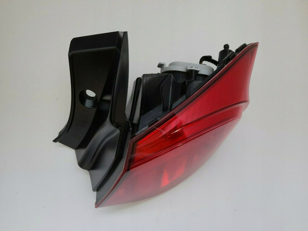 фото №2, Alfa romeo giulietta лампа права задня led