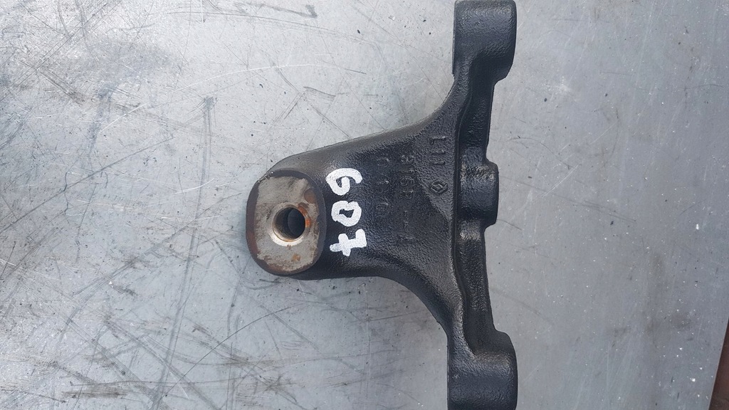 фото №1, Кронштейн двигуна 2.0dci renault trafic iii 113326316r