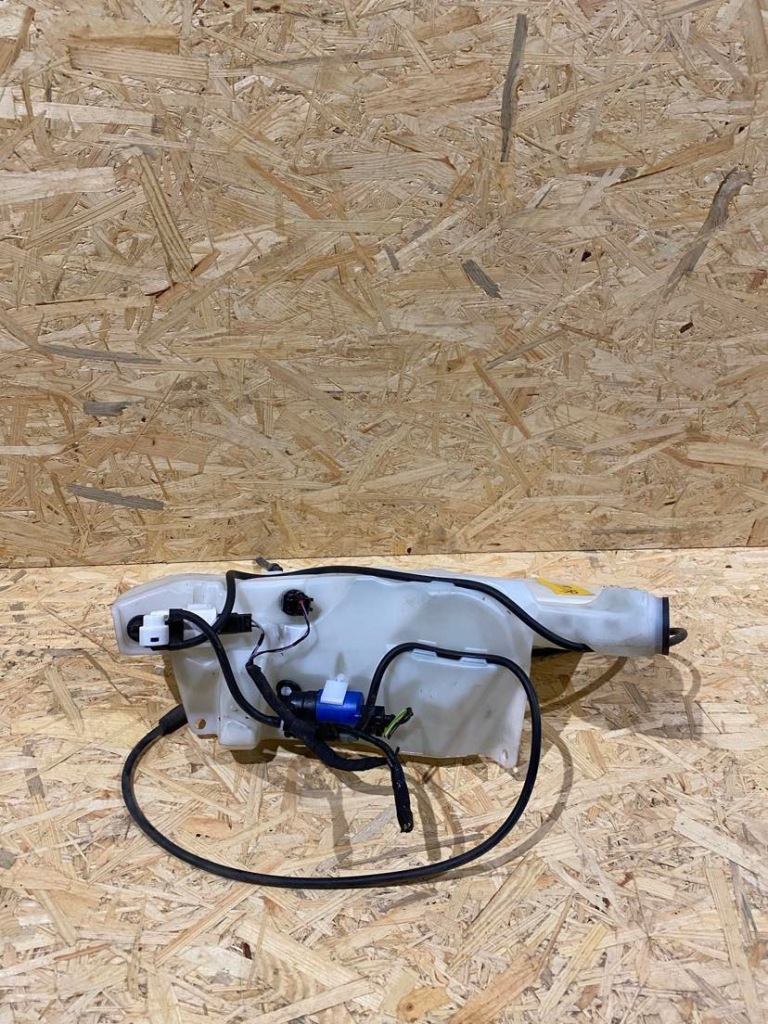 фото №1, Jaguar f-pace бак жидкость do омывателя