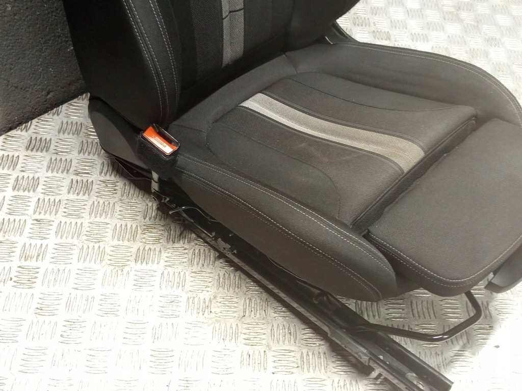 фото №9, Bmw x1 f48 сидіння водія лівий з підігрівом